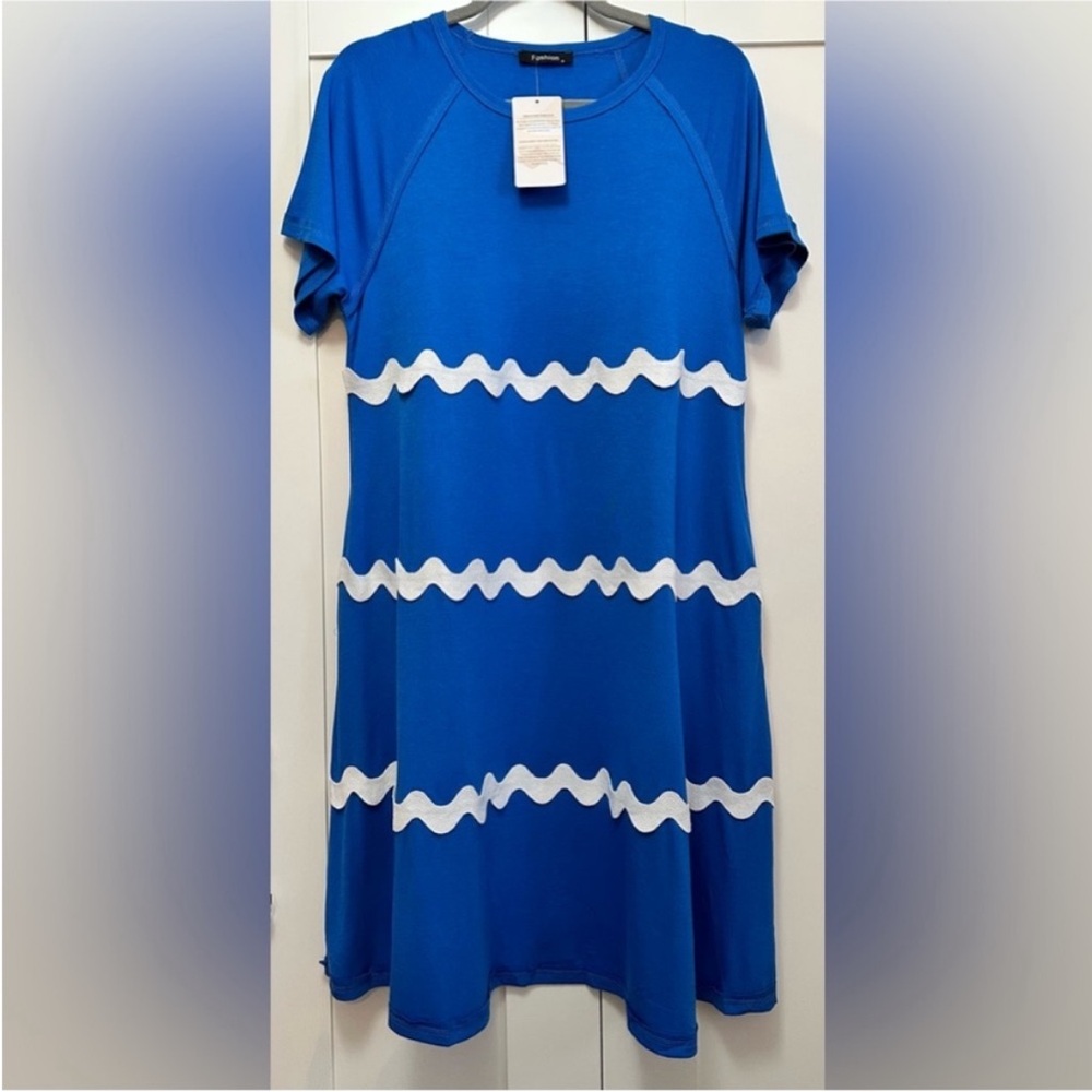 Zigzag Short Sleeve Blue and White Dress Women’s  Sz SM MED NEW!